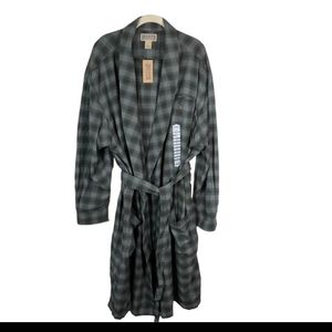 Brand: Duluth Trading Co, Size:2XL, Color: Grey and Black